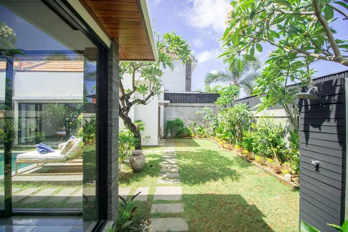 Peaceful Private 3Br Pool Villa In Heart Of Bali Legian   Legian (Bali)